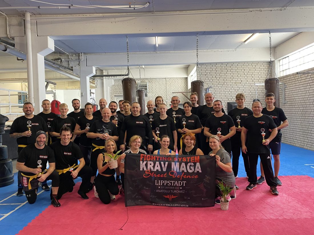 Krav Maga Erwachsene & Jugendliche im Training