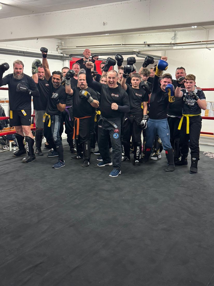 Krav Maga Erwachsene & Jugendliche im Training